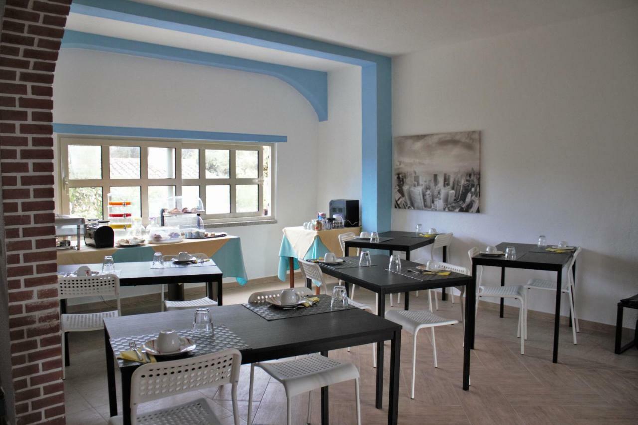 Li Piri Couette-café